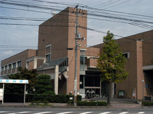 郡山市中央図書館の外観