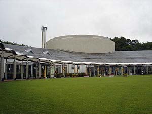 白河市立東図書館の外観