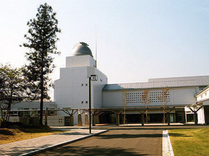 坂東市立猿島図書館の外観