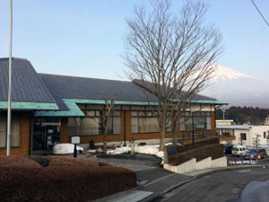 富士宮市立西富士図書館の外観