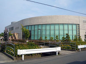 浜松市立可新図書館の外観