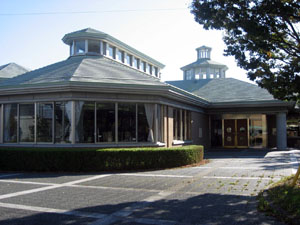 焼津市立大井川図書館の外観