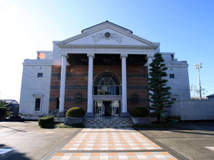 香南市野市図書館の外観