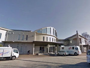 田野町立図書館の外観