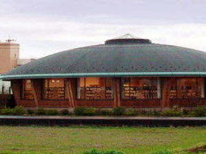 湯梨浜町立図書館の外観