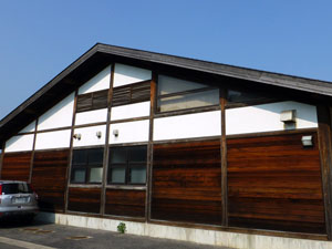 大山町立図書館の外観