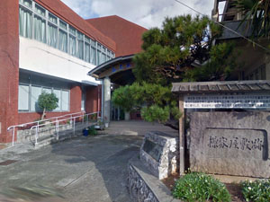 和泊町立図書館の外観